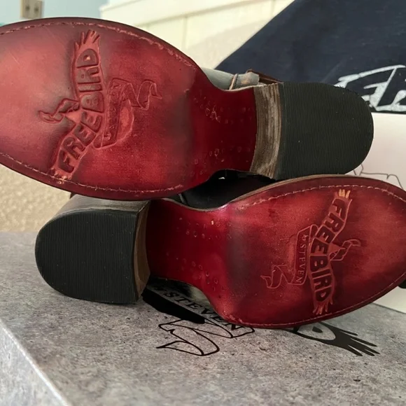 FreeBird by Steven Raeanne Shoes - Picture 6 of 7